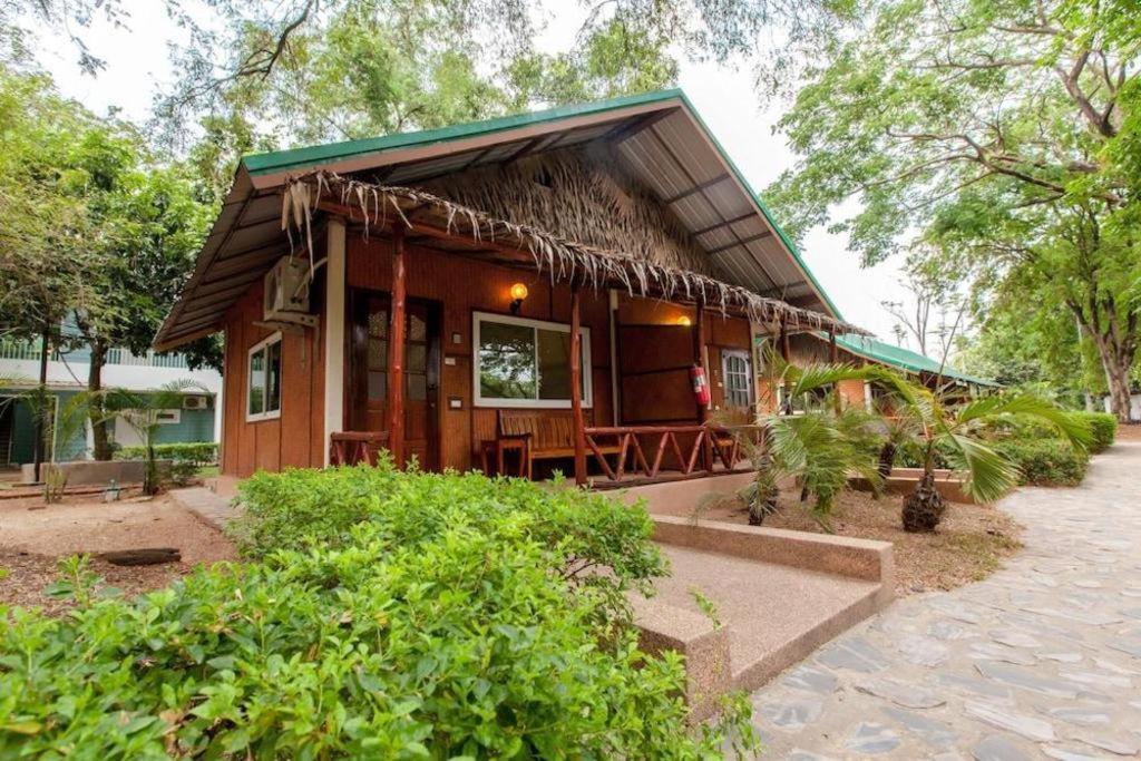 Varee Valley Resort And Restaurant 콘캔 외부 사진